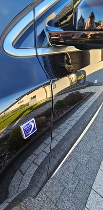 Volvo V40 cena 72500 przebieg: 62300, rok produkcji 2016 z Kraków małe 137